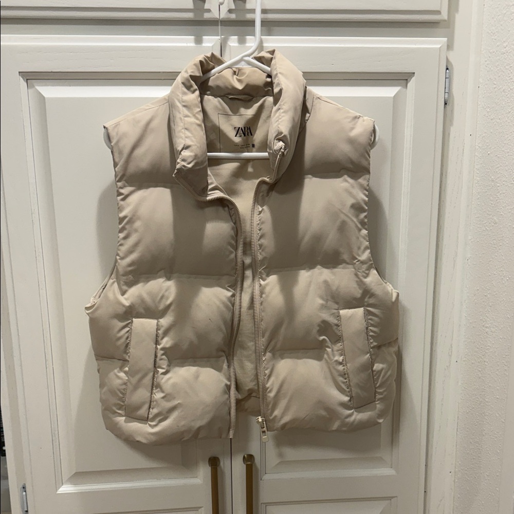 Zara Beige Quilted Sleeveless Puffer Vest